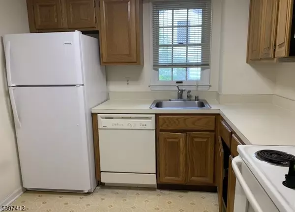 Bernards Twp., NJ 07920,95 Jamestown Rd Ondo