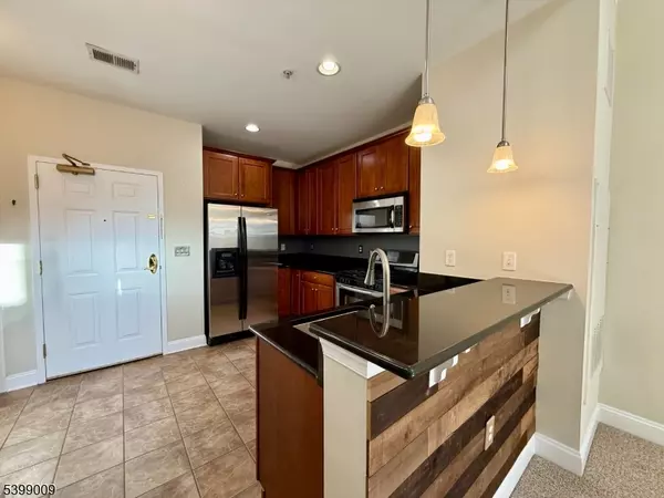 Riverdale Boro, NJ 07457,6402 Brookhaven Ct #6402