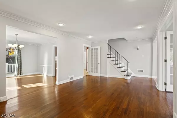 Millburn Twp., NJ 07041,38 Cypress St