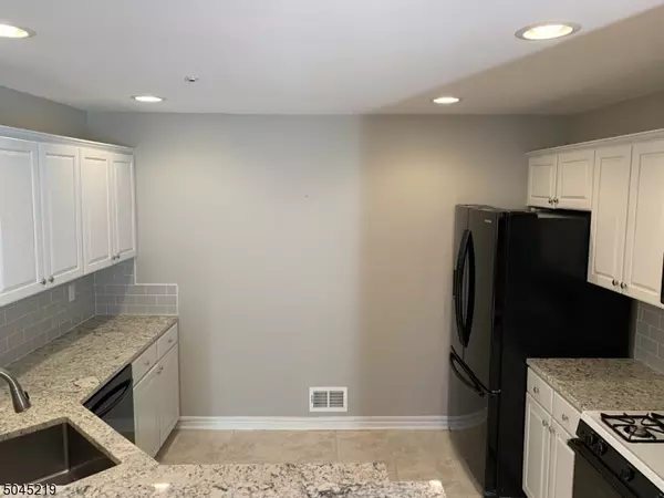 Bernards Twp., NJ 07920,13 Potomac Dr Ondo #13