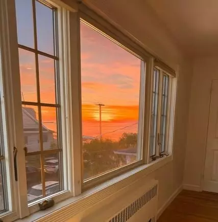 Belle Harbor, NY 11694,454 Beach 122nd ST