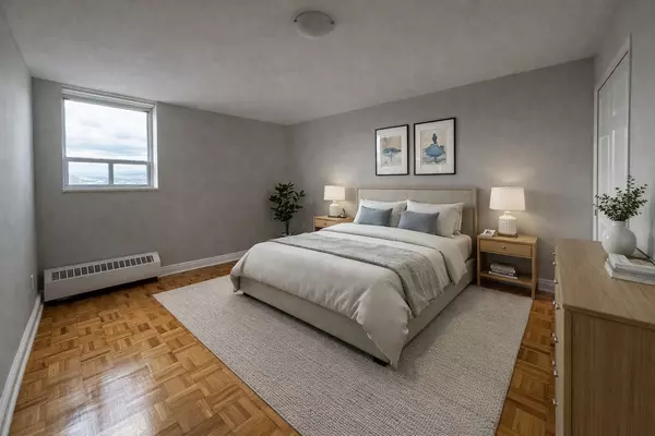 Toronto E09, ON M1G 1A2,35 Confederation DR #715