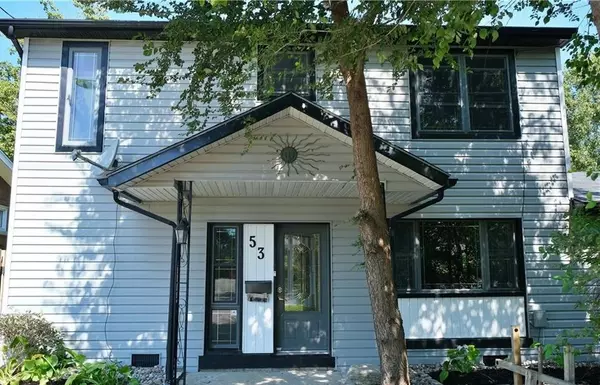 Collingwood, ON L9Y 2K1,53 Collins ST #1