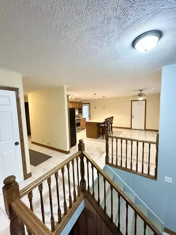 Tillsonburg, ON N4G 1J7,86 GLENDALE DR E