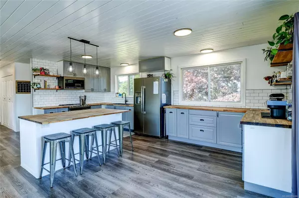 Port Mcneill, BC V0N 2R0,2530 Mountview Cres