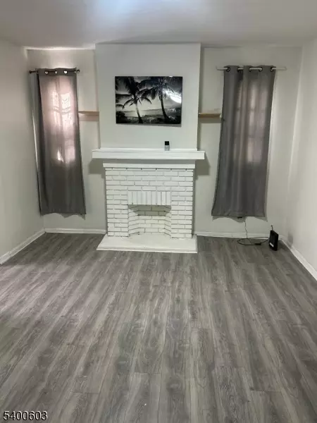 Newark City, NJ 07112,241 Osborne Ter