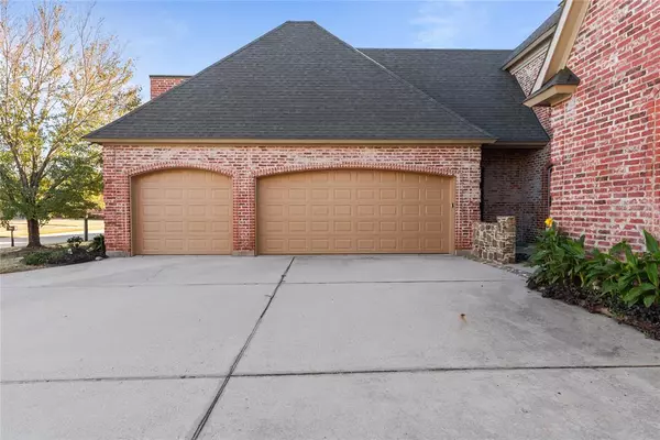 Shreveport, LA 71115,867 Chartres Drive