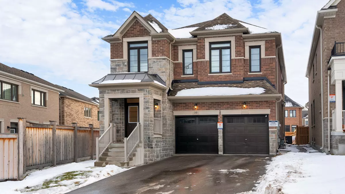 East Gwillimbury, ON L9N 0T4,19 Meadow Vista CRES