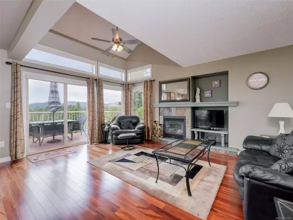 Langford, BC V9B 6N9,641 Olympia Ridge