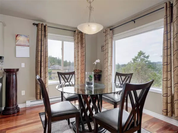 Langford, BC V9B 6N9,641 Olympia Ridge