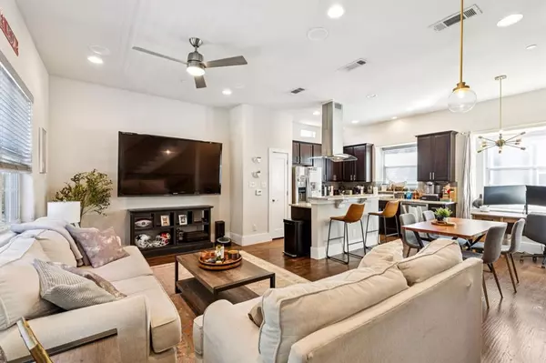 Dallas, TX 75206,5820 Bryan Parkway #10