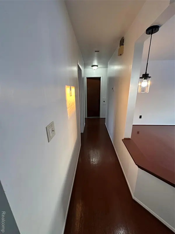 Sterling Heights, MI 48310,2995 Groves DR