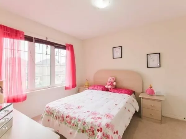 Brampton, ON L7A 0W1,15 Baby Pointe TRL #(Upper)