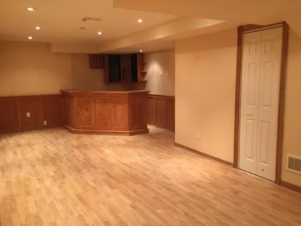 Mississauga, ON L5N 2G9,2770 Quill CRES #Lower