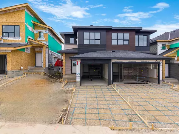 Cochrane, AB T4C 3L3,31 Heritage Heath