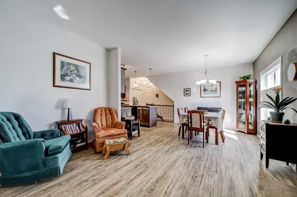 Lethbridge, AB T1H6Z3,205 Lettice Perry RD N ##6