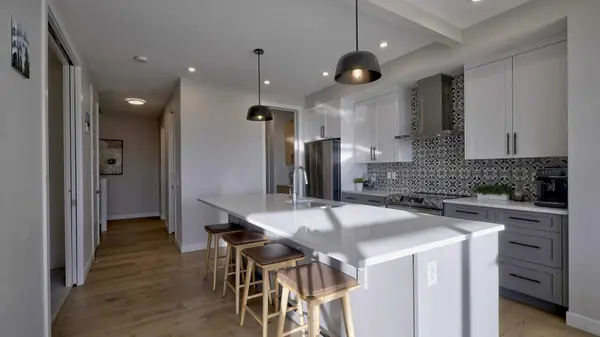 Cochrane, AB T4C 3B4,256 Precedence VW