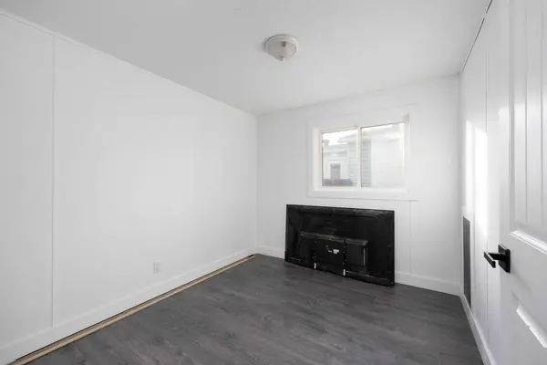 Fort Mcmurray, AB T9H 2N8,296 Grey CRES