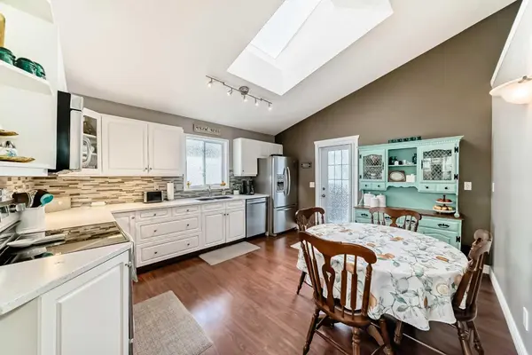 115 Sunridge CRES NW, Airdrie, AB T4B 2G5