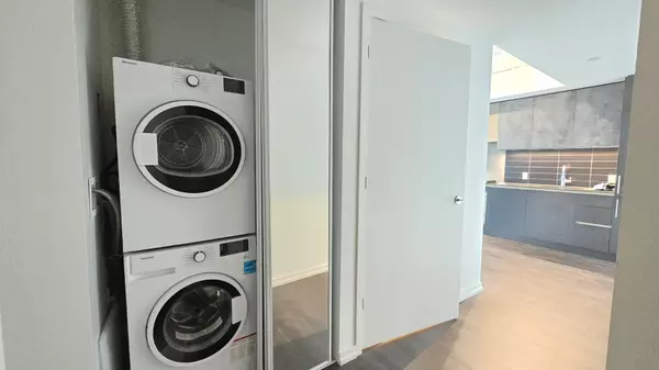 Vaughan, ON L4K 0L1,1000 Portage Pkwy #4202