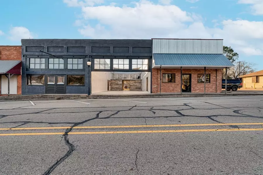 125 N Main Street, Bogata, TX 75417