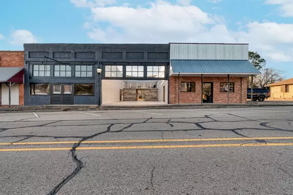 125 N Main Street, Bogata, TX 75417