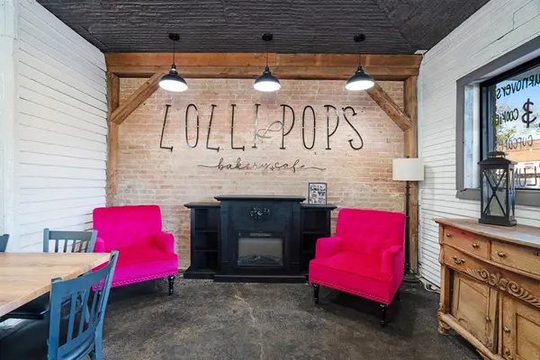 Bogata, TX 75417,125 N Main Street