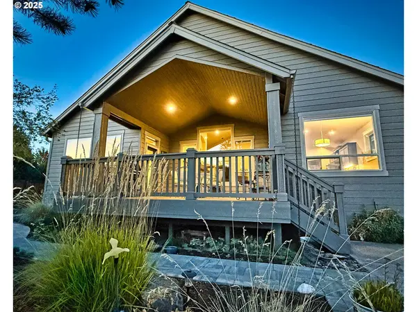 Bend, OR 97702,61076 MANHAE LOOP