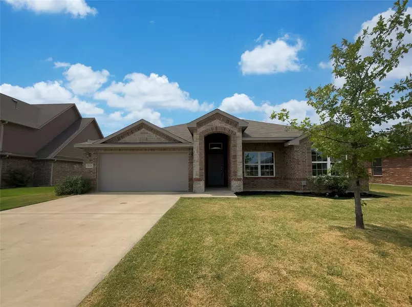 4124 Bridle Path Lane, Sanger, TX 76266