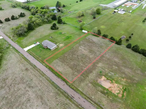 Bonham, TX 75418,310 Duvall Street