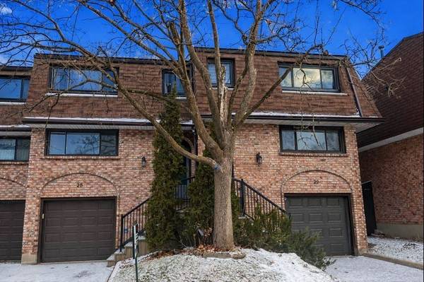 2 Bertona ST #28, South Of Baseline To Knoxdale, ON K2G 0W2