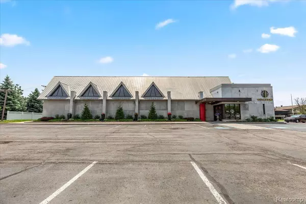 Farmington Hills, MI 48334,31519 W 12 MILE RD