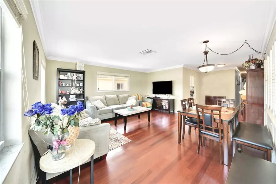 2701 Middle River Dr #11, Fort Lauderdale, FL 33306