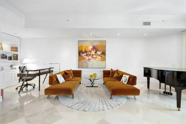 Boca Raton, FL 33432,1 N Ocean Blvd #402