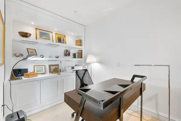 Boca Raton, FL 33432,1 N Ocean Blvd #402