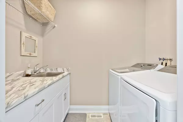 Wellington North, ON N0G 2L4,127 DOUG'S CRES