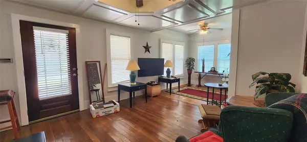 Mexia, TX 76667,108 S Bonham Street