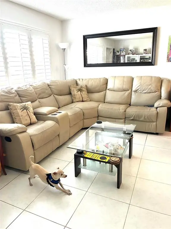 Pompano Beach, FL 33064,320 S Golf Blvd