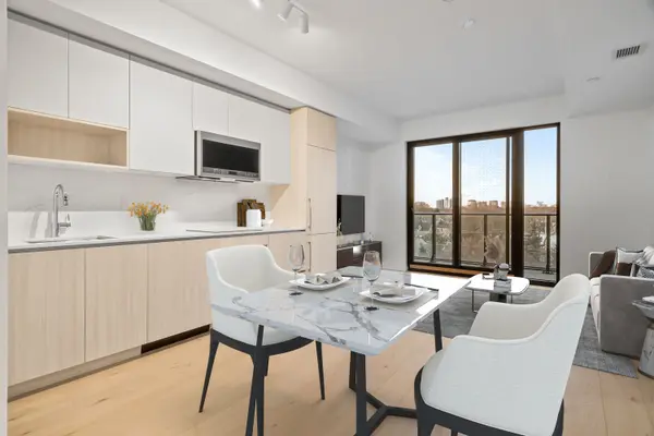 801 The Queensway N/A #602, Toronto W07, ON M8Z 1N4