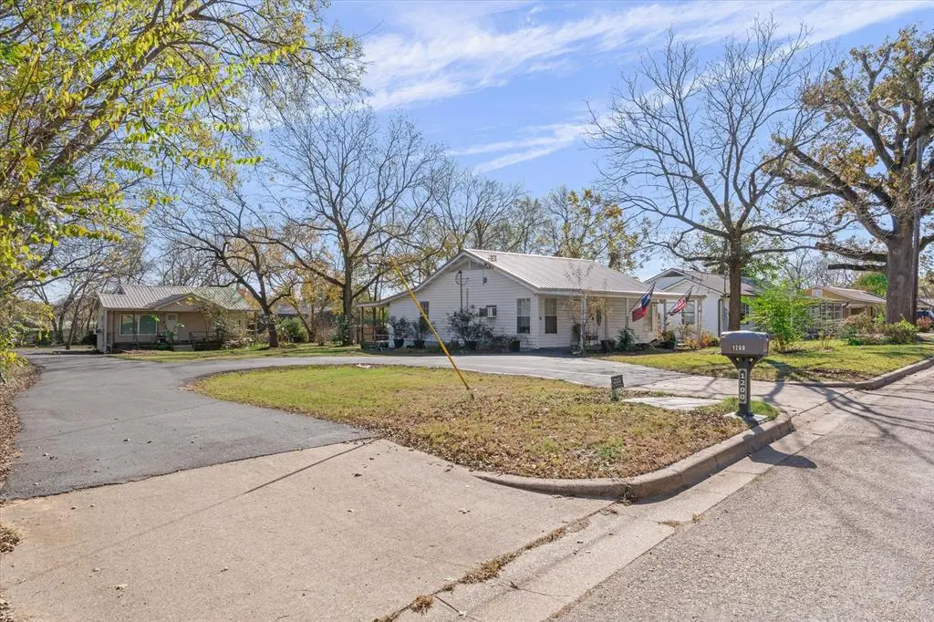 Canton, TX 75103,1200/1190 Big Rock Street