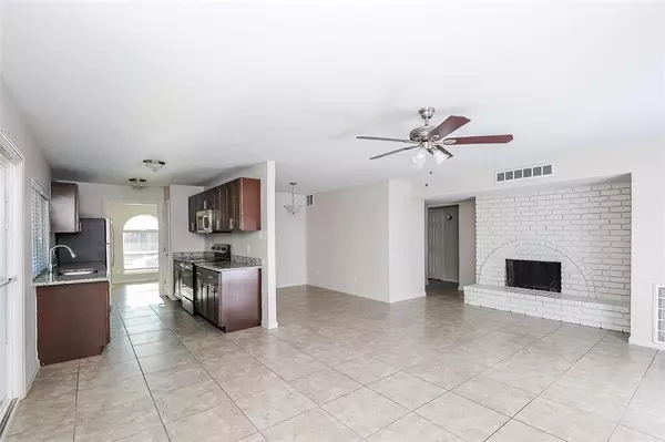 Dallas, TX 75249,7235 Long Canyon Trail