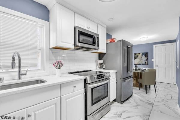 40 Main St, Glen Gardner Boro, NJ 08826