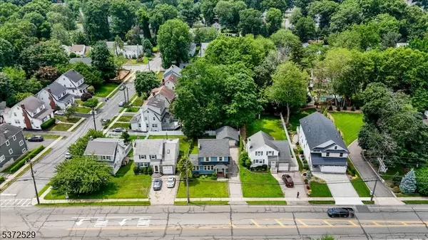 Livingston Twp., NJ 07039,63 N Livingston Ave