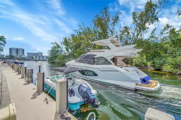 Pompano Beach, FL 33062,2860 NE 14th Street Cswy #D401