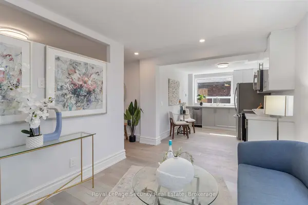 Mississauga, ON L5G 1H4,328 Lakeshore RD E #4