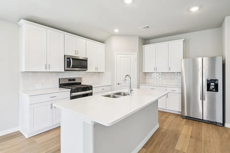 836 Wisteria Lane, Lavon, TX 75166