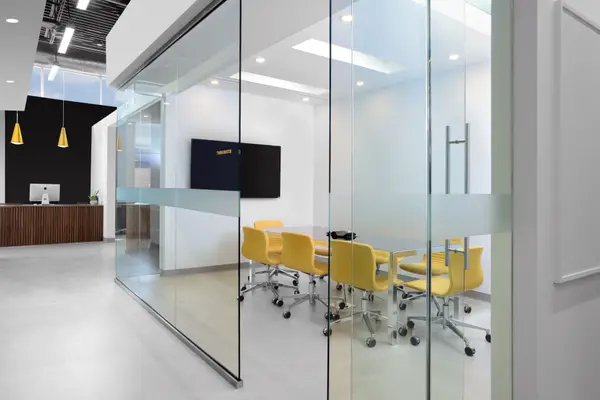 Toronto C13, ON M3A 1A3,68 Railside RD #F-Bunker