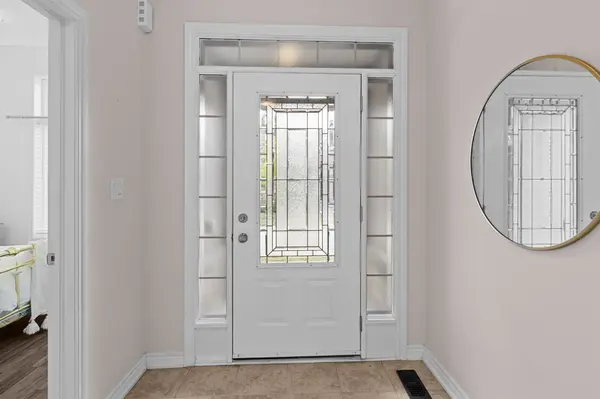 Orillia, ON L3V 0C9,8 CANTERBURY CIR