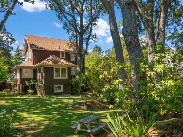 Victoria, BC V8S 2A6,1353 Craigdarroch Rd