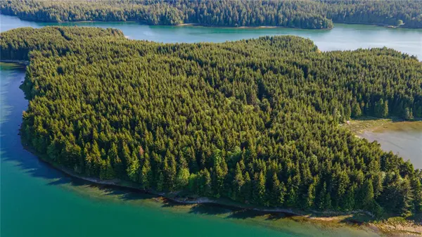 Ucluelet, BC V0R 3A0,SL2 Kvarno Island